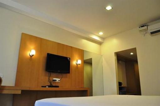 фото отеля Jade Beach Resort