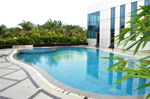 фото отеля Jade Beach Resort