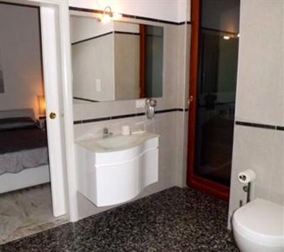 фото отеля Minihotel in City