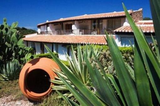 фото отеля Capo Ceraso Resort Olbia