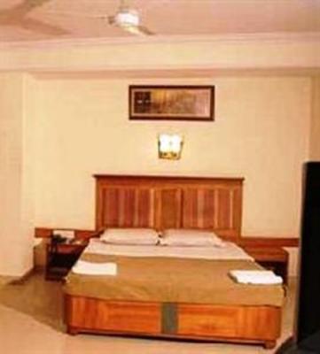 фото отеля Hotel Kanishka Bangalore