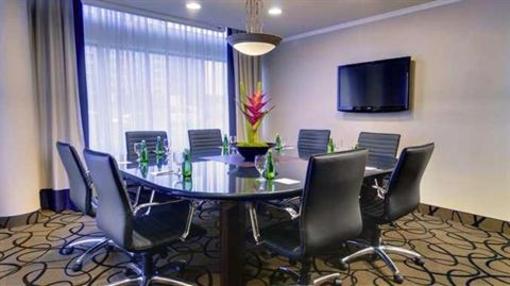фото отеля DoubleTree Club by Hilton Orange County Airport