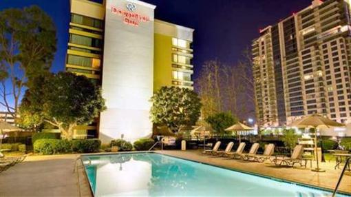 фото отеля DoubleTree Club by Hilton Orange County Airport