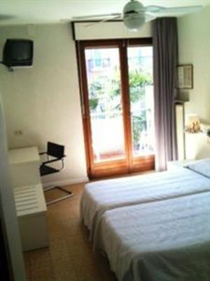 фото отеля Hotel La Perla Riva del Garda