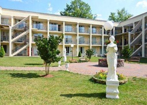 фото отеля Quality Inn & Suites Alexandria (Virginia)