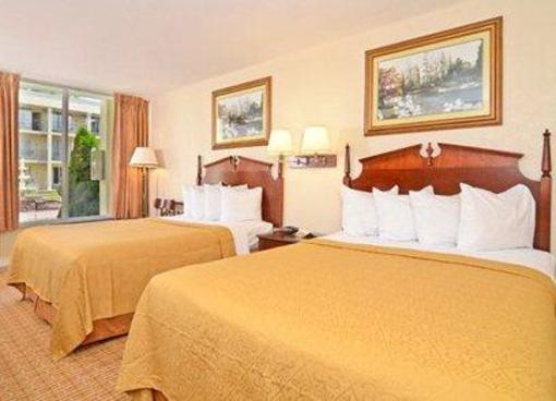 фото отеля Quality Inn & Suites Alexandria (Virginia)