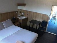 Bamboo Motor Inn
