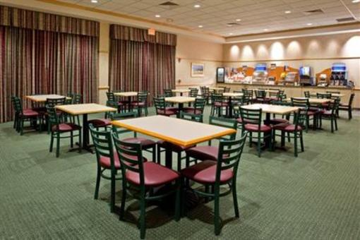 фото отеля Holiday Inn Express Breezewood