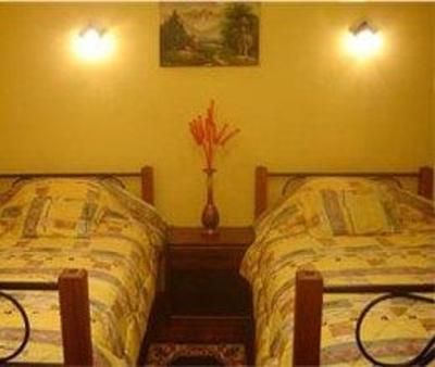 фото отеля Hostal La Ronda