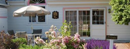 фото отеля Pink Blossoms Resort (Family Suites)