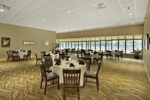 фото отеля Best Western Plus Madison - Huntsville Hotel