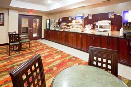 фото отеля Holiday Inn Express Hotel & Suites Lubbock West