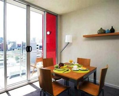 фото отеля Plum Serviced Apartments Southbank