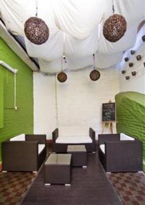 фото отеля Hostal Forestal Santiago