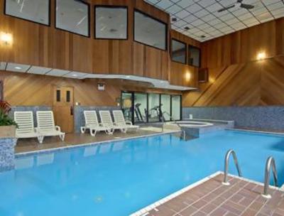 фото отеля Downtown Hotel Dawson City