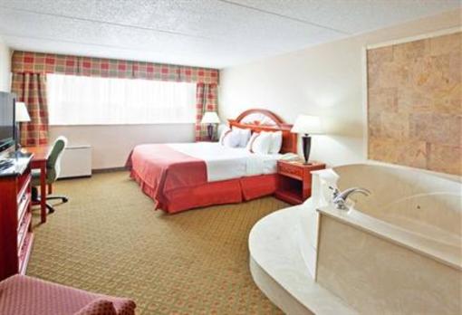 фото отеля Holiday Inn Muskegon