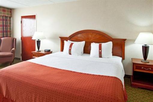 фото отеля Holiday Inn Muskegon