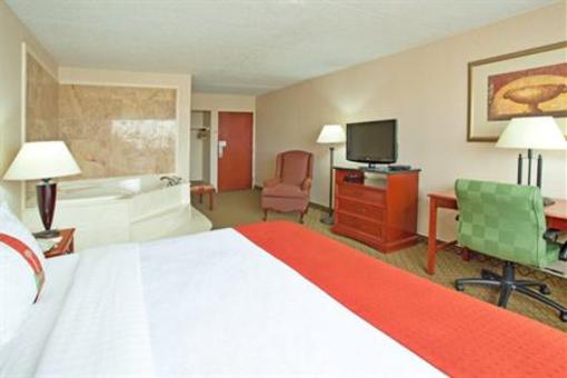 фото отеля Holiday Inn Muskegon