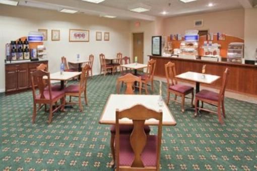 фото отеля Days Inn and Suites Schoharie