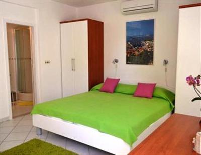 фото отеля Apartments Viskovic Margita Hvar