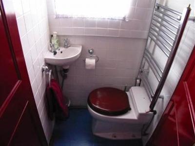 фото отеля Away2Stay Floating Hotel Birmingham