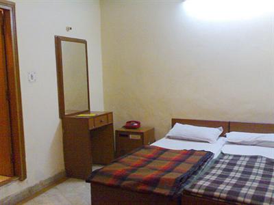 фото отеля Hotel Payal New Delhi