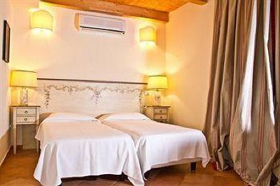 фото отеля Fattoria San Lorenzo Tenuta Livia Apartments