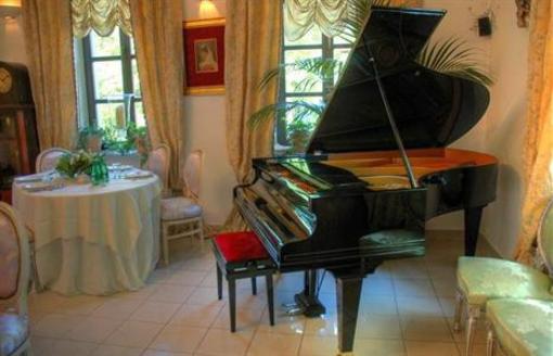 фото отеля Dwor Giemzow Hotel Brójce