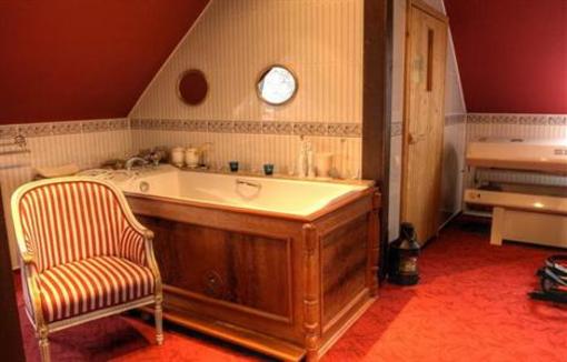 фото отеля Dwor Giemzow Hotel Brójce