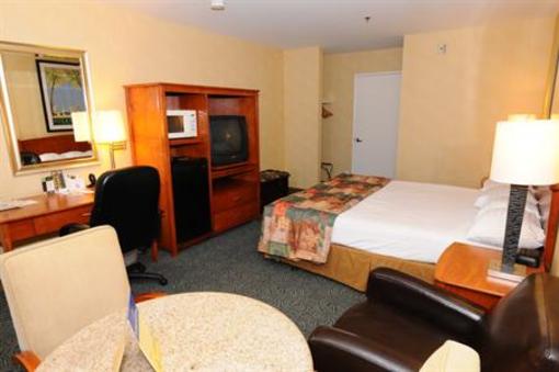 фото отеля BEST WESTERN Palm Garden Inn