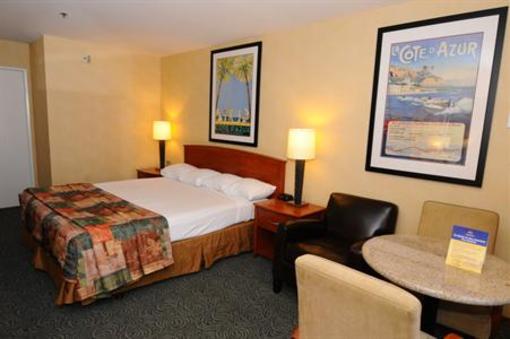 фото отеля BEST WESTERN Palm Garden Inn