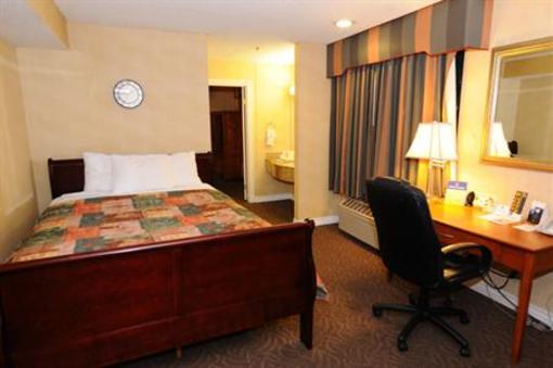 фото отеля BEST WESTERN Palm Garden Inn