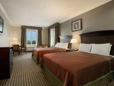 фото отеля Days Inn and Suites Garden Grove