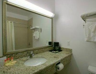 фото отеля Days Inn and Suites Garden Grove