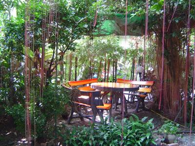 фото отеля Ben Guest House and Restaurant