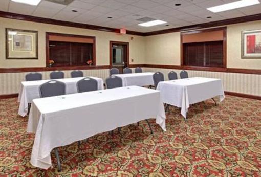 фото отеля Holiday Inn North Little Rock