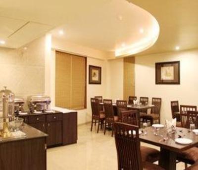 фото отеля Hotel Silver Cloud - Ahmedabad