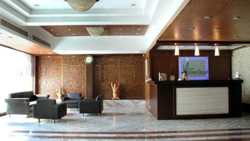 фото отеля Hotel Silver Cloud - Ahmedabad