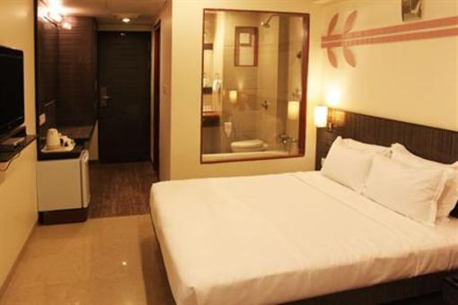 фото отеля Hotel Silver Cloud - Ahmedabad