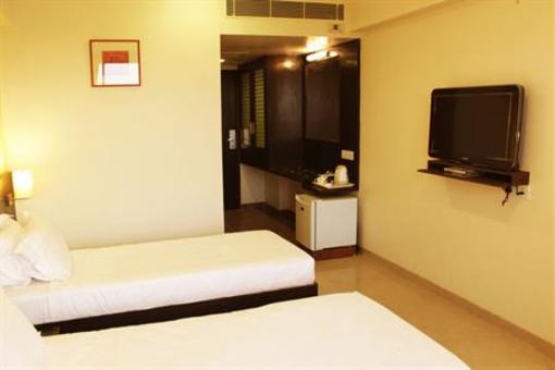 фото отеля Hotel Silver Cloud - Ahmedabad