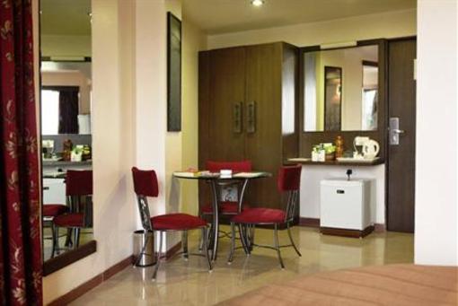 фото отеля Hotel Silver Cloud - Ahmedabad