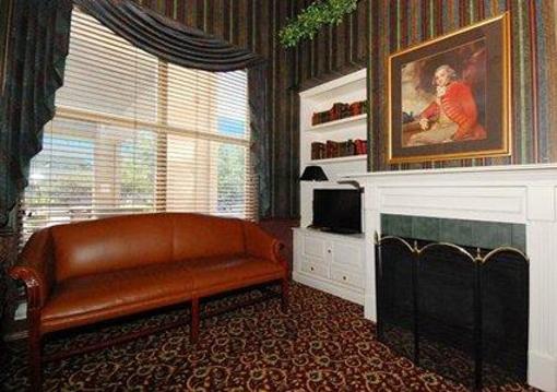 фото отеля Comfort Suites Madison West