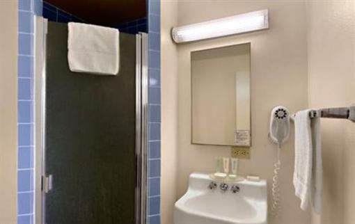 фото отеля Castle Hokele Suites Waikiki