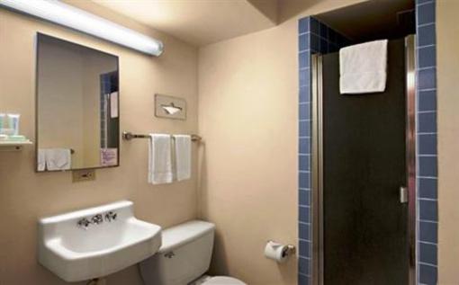 фото отеля Castle Hokele Suites Waikiki