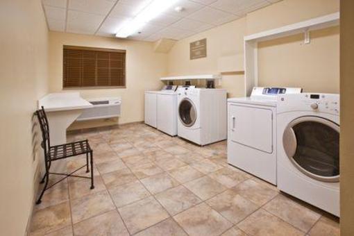 фото отеля Candlewood Suites Minot