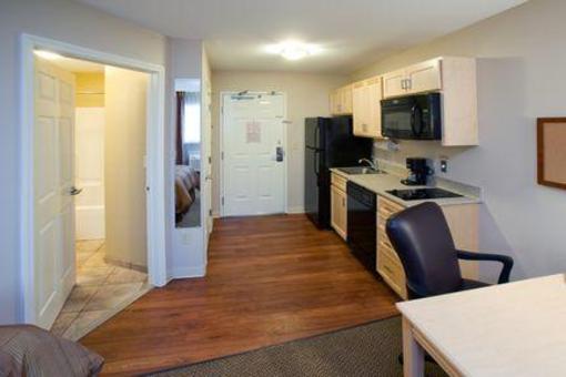 фото отеля Candlewood Suites Minot