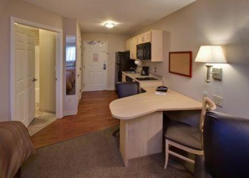 фото отеля Candlewood Suites Minot