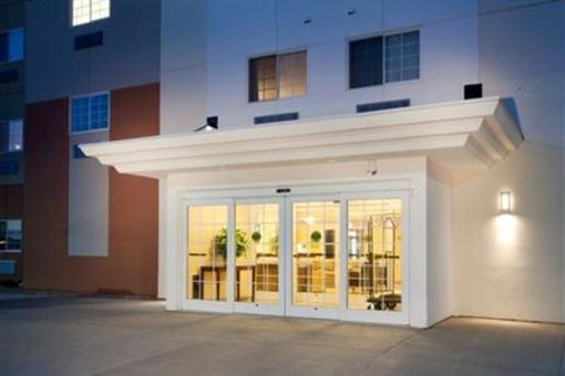 фото отеля Candlewood Suites Minot