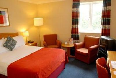 фото отеля Oxford Witney Four Pillars Hotel