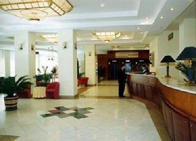 фото отеля Ani Plaza Hotel